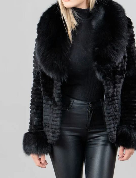 Haină din blană naturală