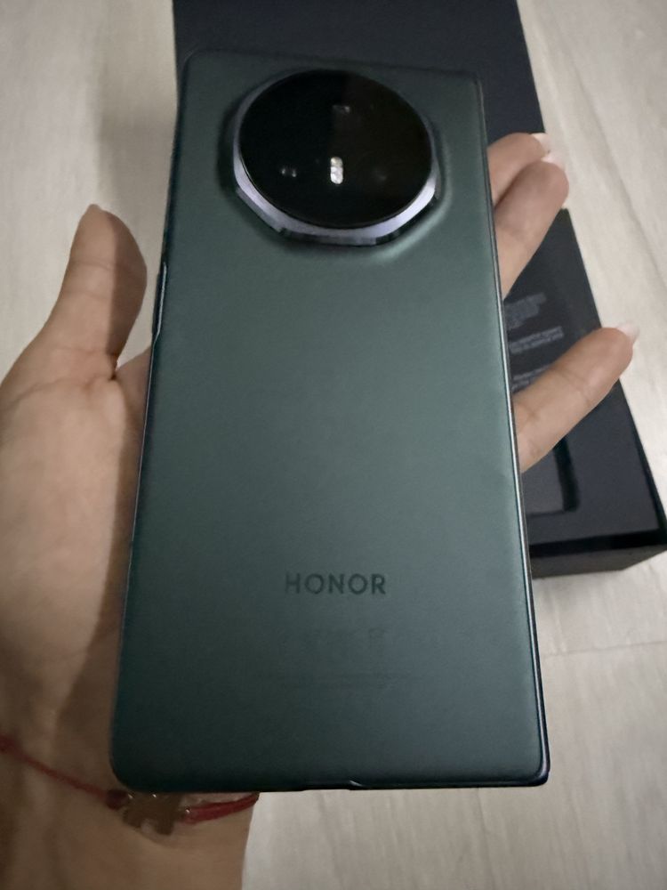 Honor magic V3 nou garantie 2 ani