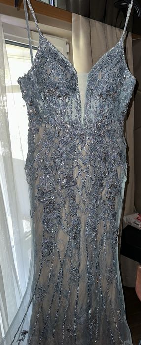 Рокля, подходяща за всеки един официален повод като: балове, сватби,тн