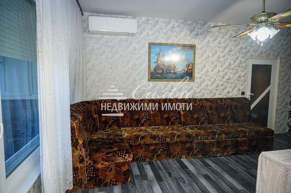 Двустаен апартамент - кв. Тракия