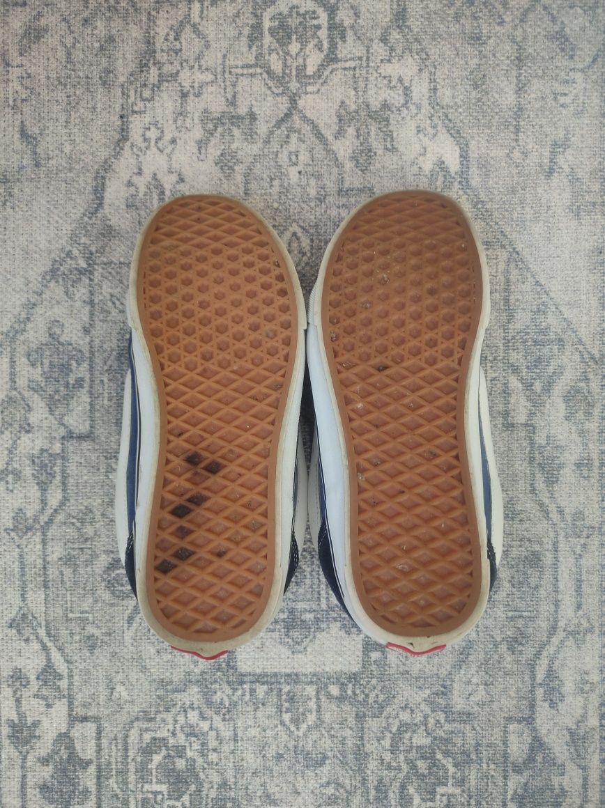 Vans knu skool 2000s
