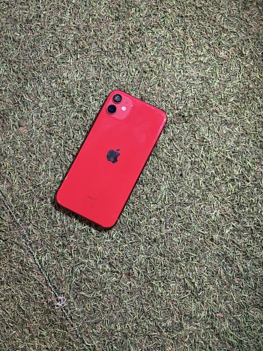 Vănd iphone 11 red