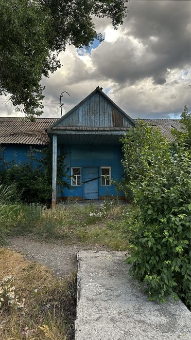 Здание продам . Комерческое