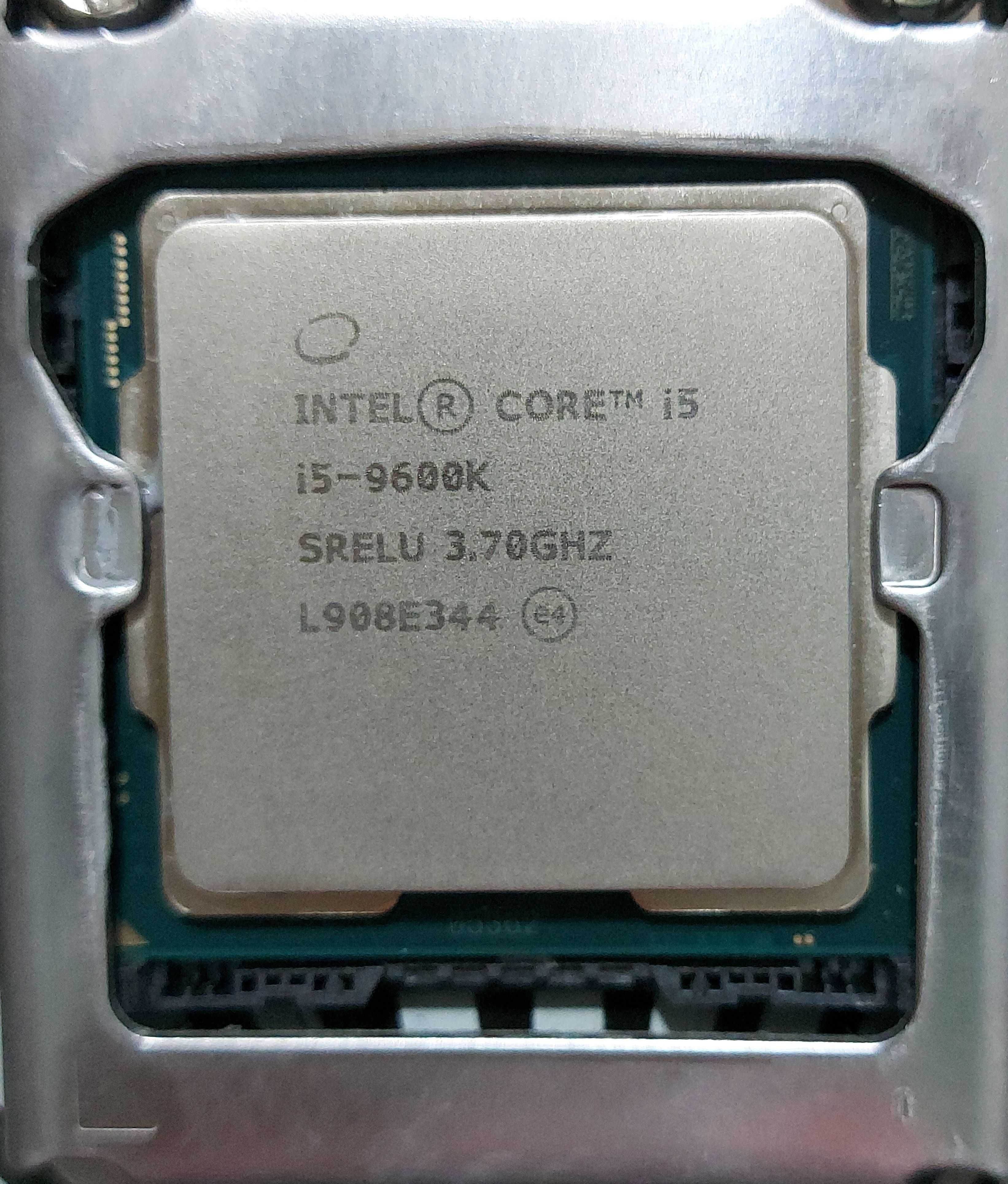 KIT I5 9600K 3.7GHz + ASUS Prime -Z390-P + Cooler Master