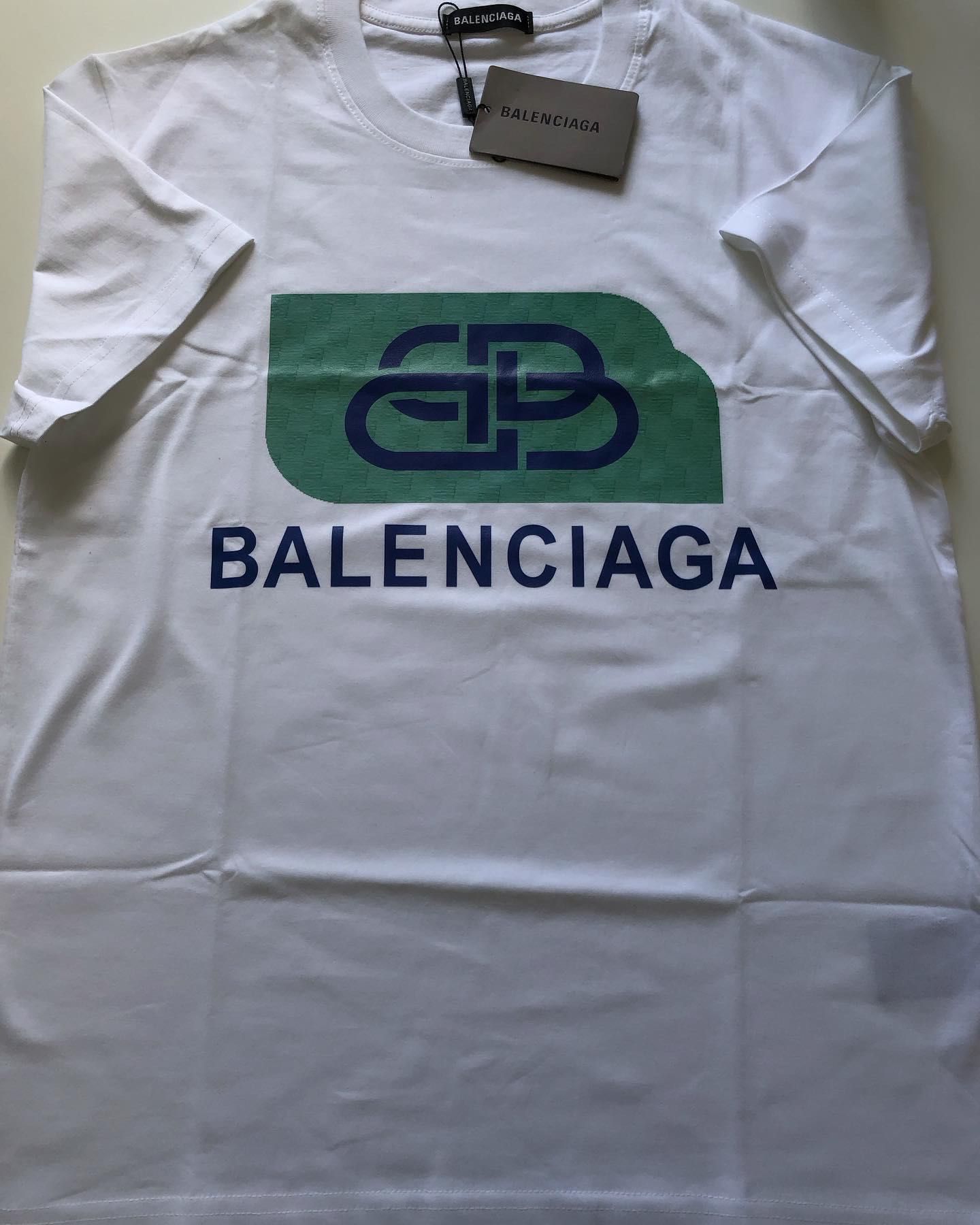 Футболка Balenciaga