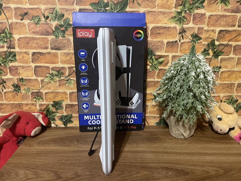 PS5 Стойка с охладител и хъб