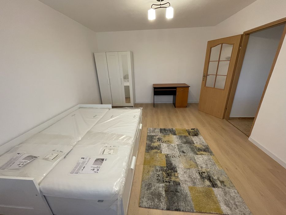 Inchiriez apartament 1 camera in Floresti