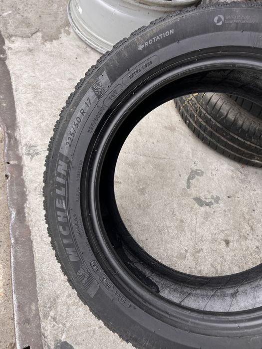2 anvelope iarna 225/50/17 , Michelin , DOT 2021 , 6.3 mm