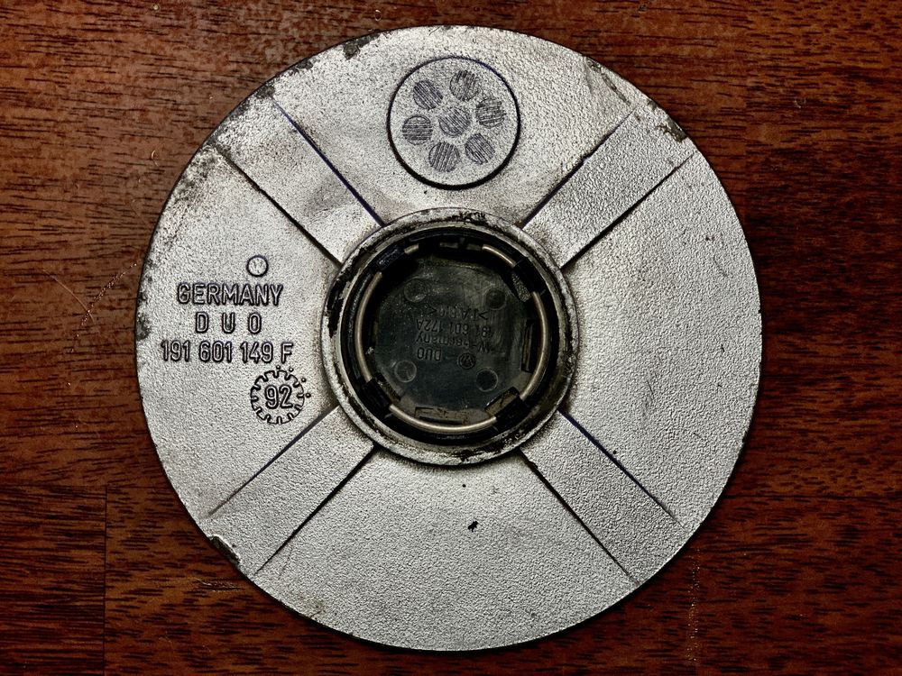 Оригинальные колпаки заглушки на литые диски. Пассат б3
