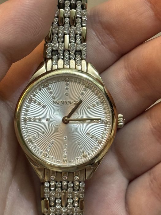 Часовник Svarovski