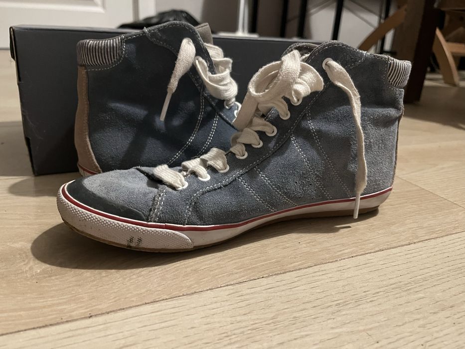 Tamaris втора употрева но в много добро състояние. Номер 37.