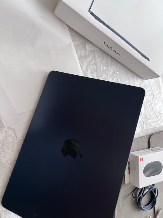 Макбук Apple M3 chip