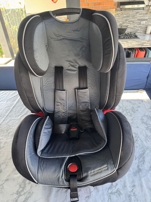 Scaun auto isofix Caretero Angelo