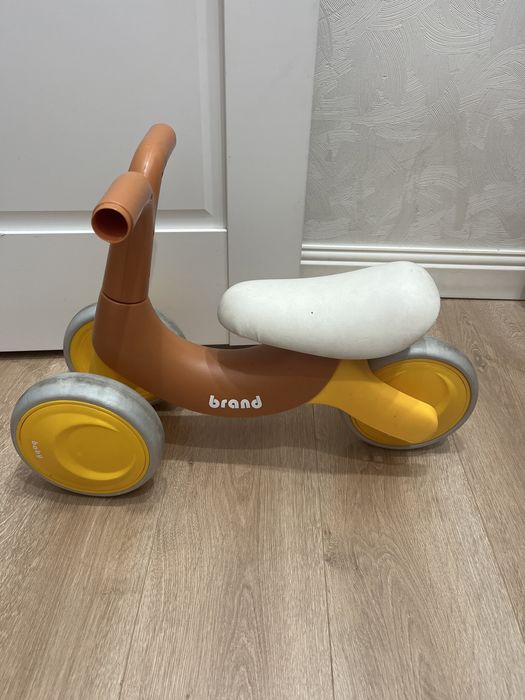 Продается детский беговел