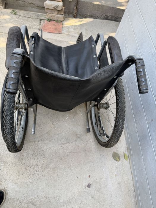 Коляска инвалидная