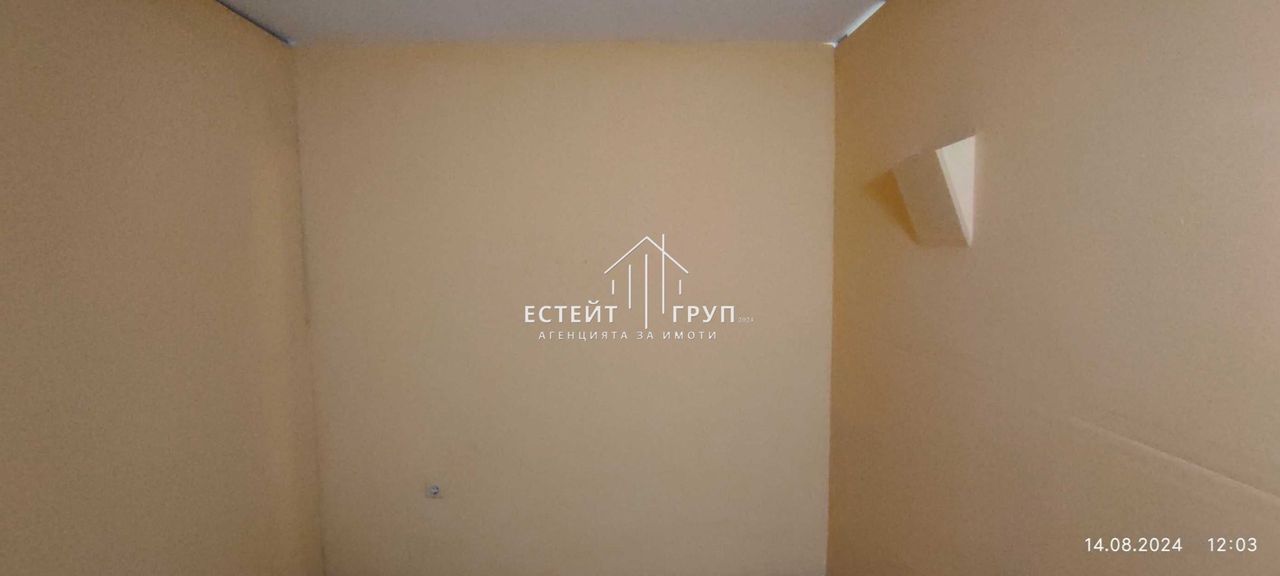 Дава се под наем Офис в Варна, Колхозен пазар - 43 кв.м за 255 € - Снимка #7