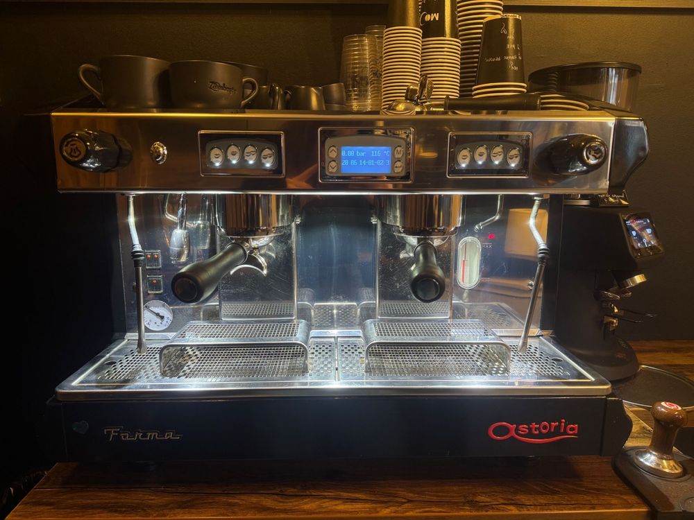 Espressor Astoria Forma, grup inalt - impecabil
