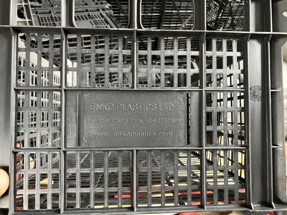 Продавам нови пластмасови касетки Енкопласт