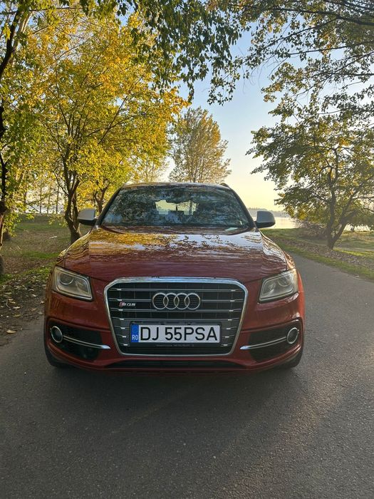 Vând Audi SQ5 an fabricație 2013