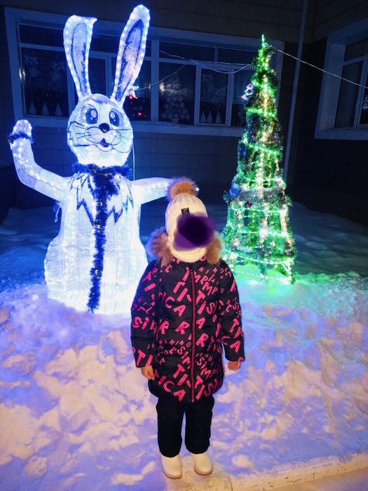 Зимний комбинезон для девочки