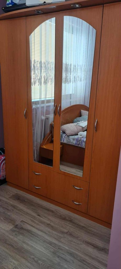 Спалня с матрак и топ матрак