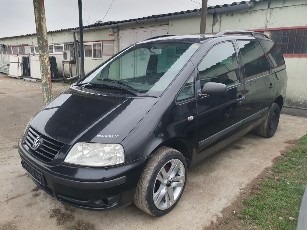 Dezmembrez vând piese vw Sharan 1.9 tdi , 116 cp , 2001