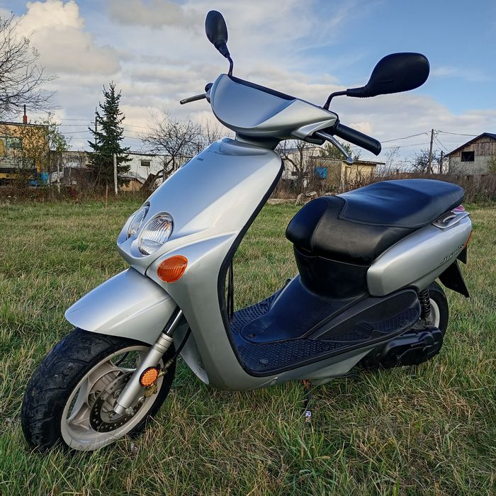 Scuter YAMAHA neos an fabr 1999,