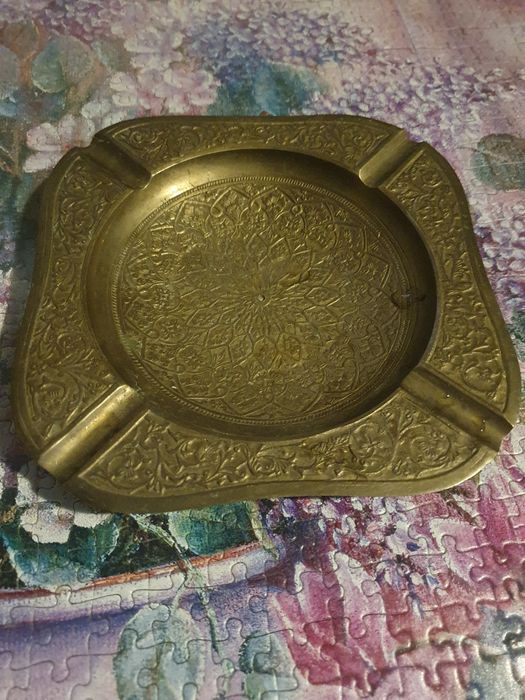 Старинен месингов пепелник