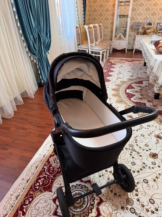 продам коляску в отличном состояний.