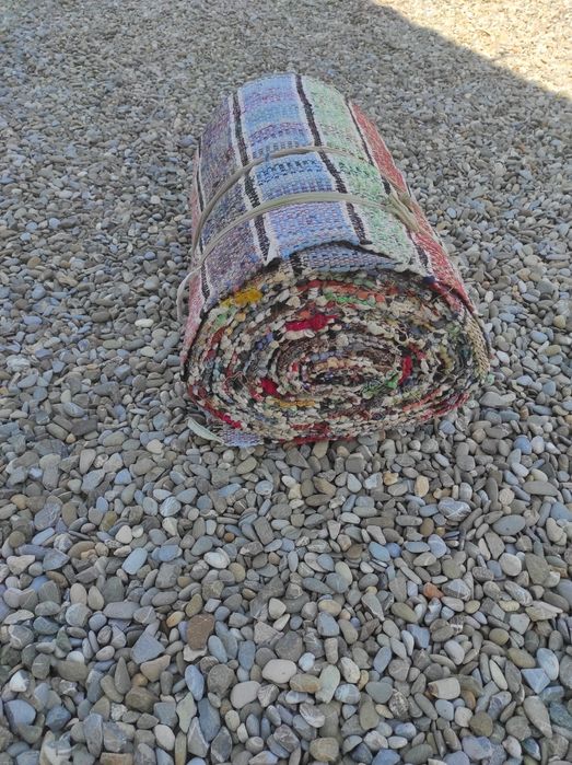 Preșuri lucrate manual.