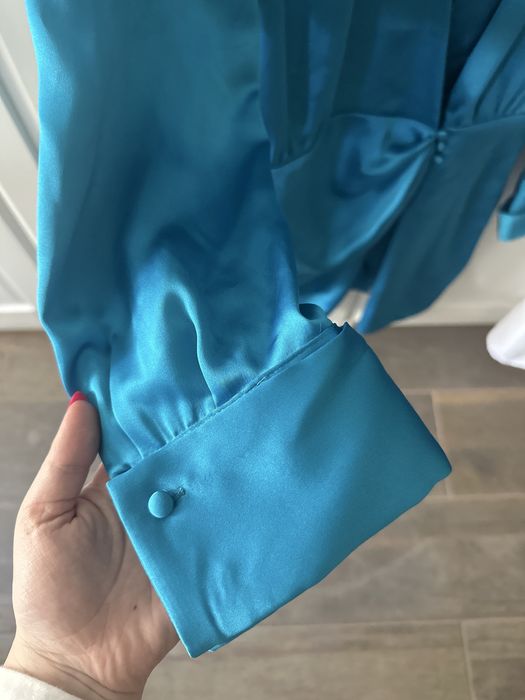 Синя рокля Zara и малки копчета