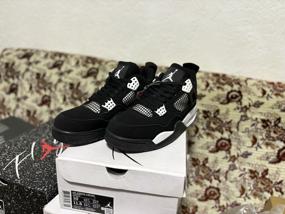 Jordan 4 White Tunder