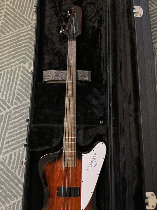 Bass Epiphone Thunderbird IV VSB