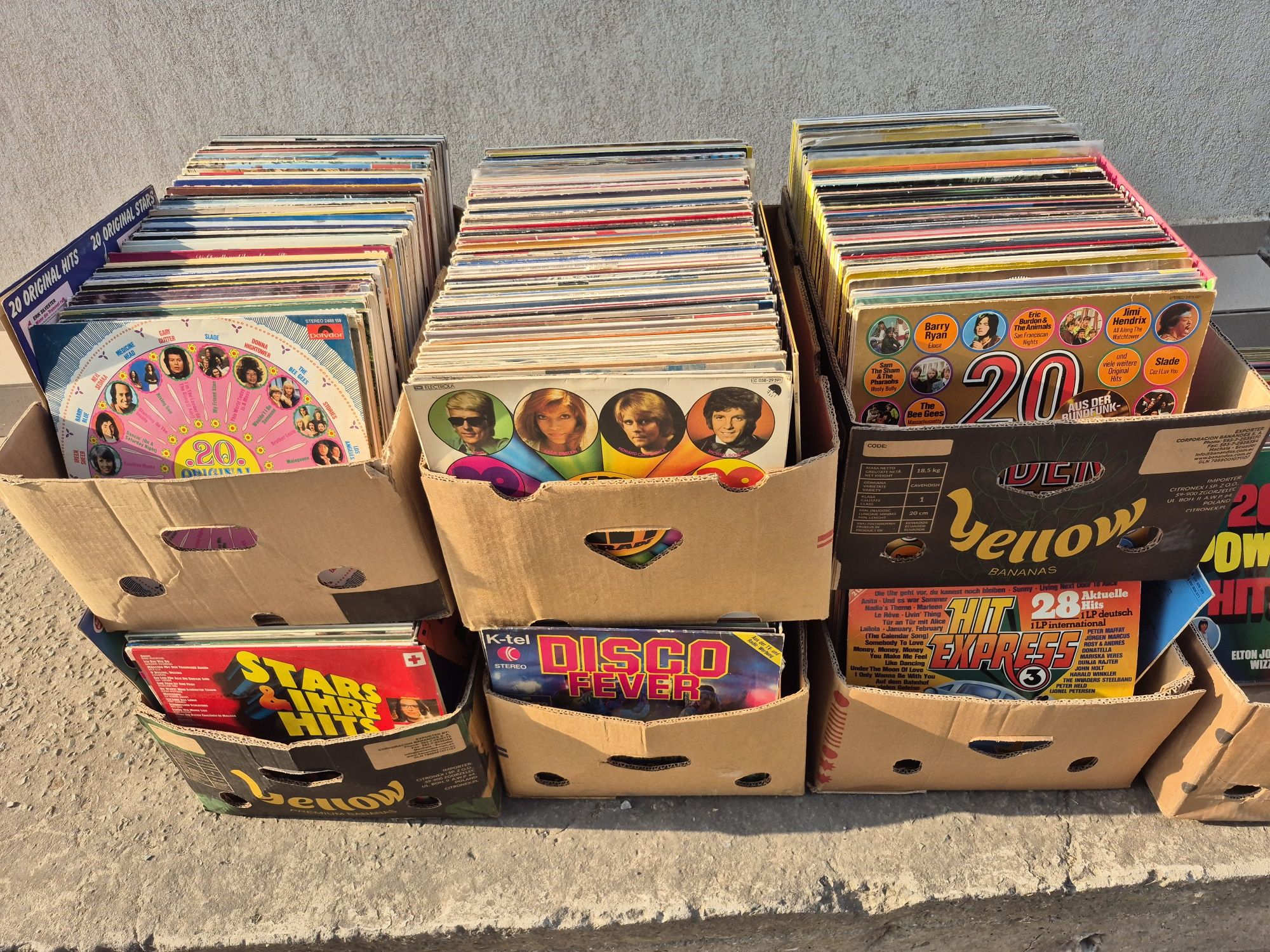 Vând Lot 200lp Discuri Vinil cu muzica usoara straina pentru pick-up