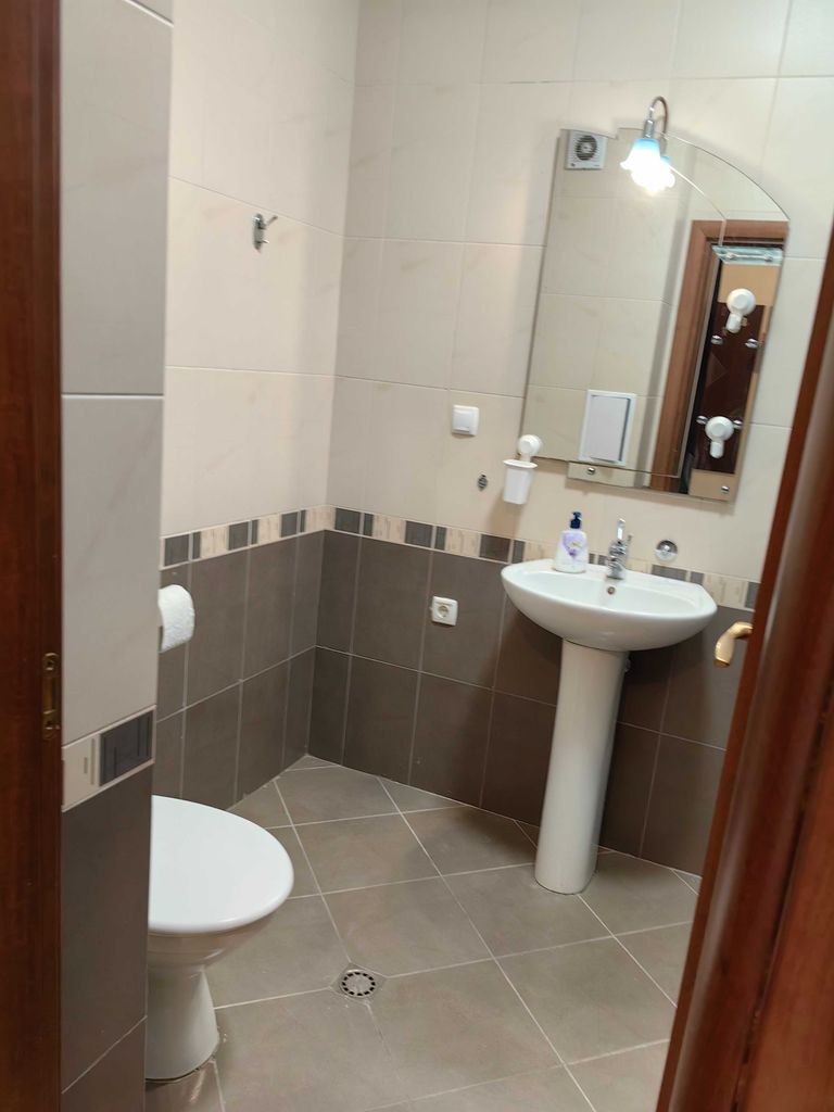 Продава се Двустаен апартамент в София, Дървеница - 66 кв.м за 2652 €/кв.м - Снимка #12