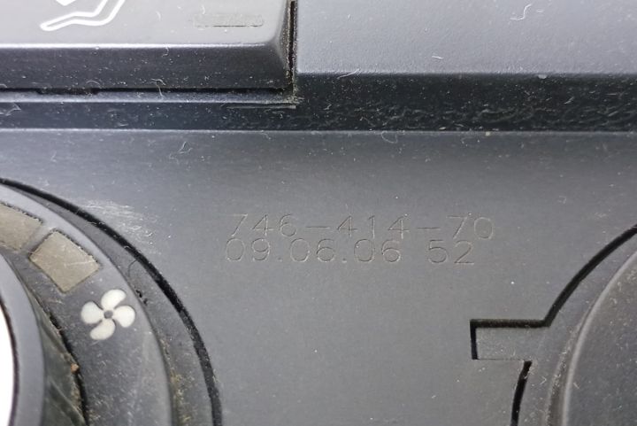 Panou  climatronic 74641470 Volkswagen VW Golf a 5-a generatie