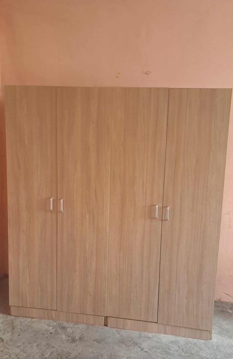 Цял гардероб четирикрилен