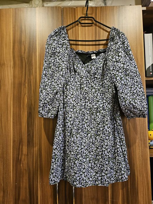 Vand lot rochite 6 bucati toate la 100 de lei