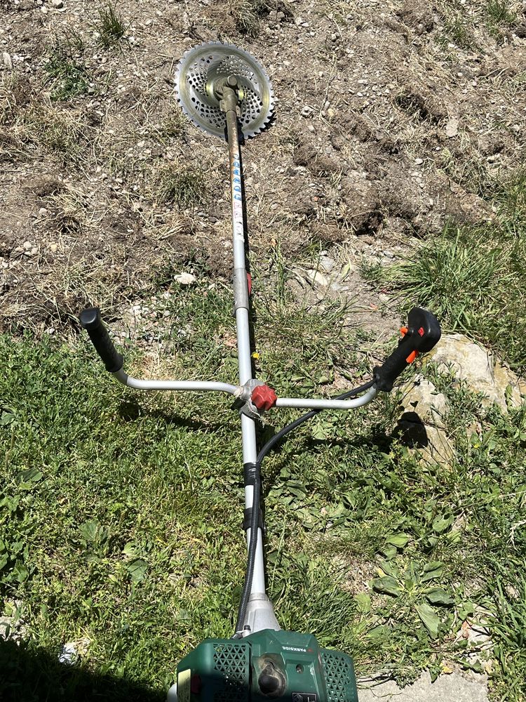Vând două motocoase parkside si stihl fs300