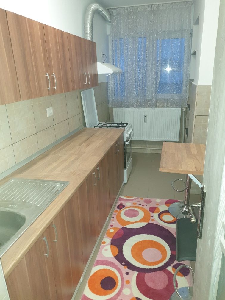 Inchiriez apartament cu o camera