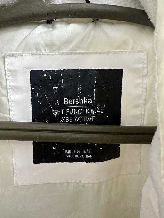 Geaca iarna bershka