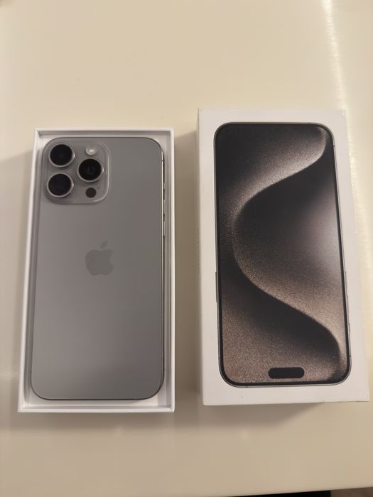 iPhone 15 pro max 256 Natural Titanium