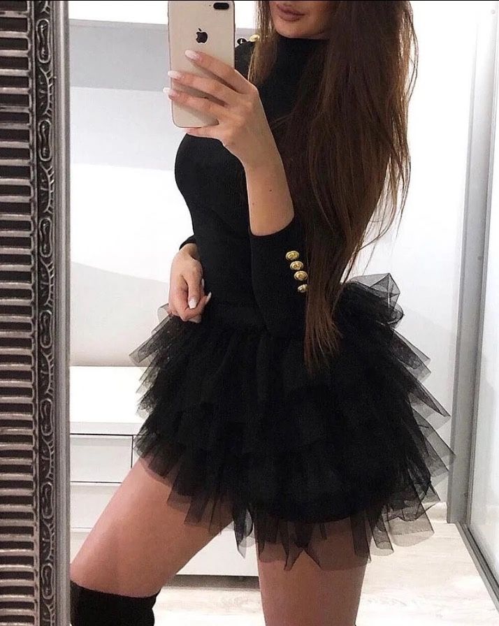 Страхотна рокля в черно