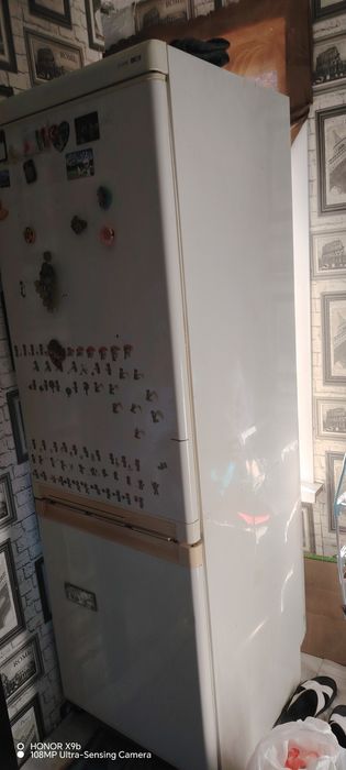 Продам холодильник 25000
