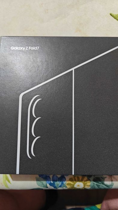 Samsung Z-Fold 7 Blue Shadow