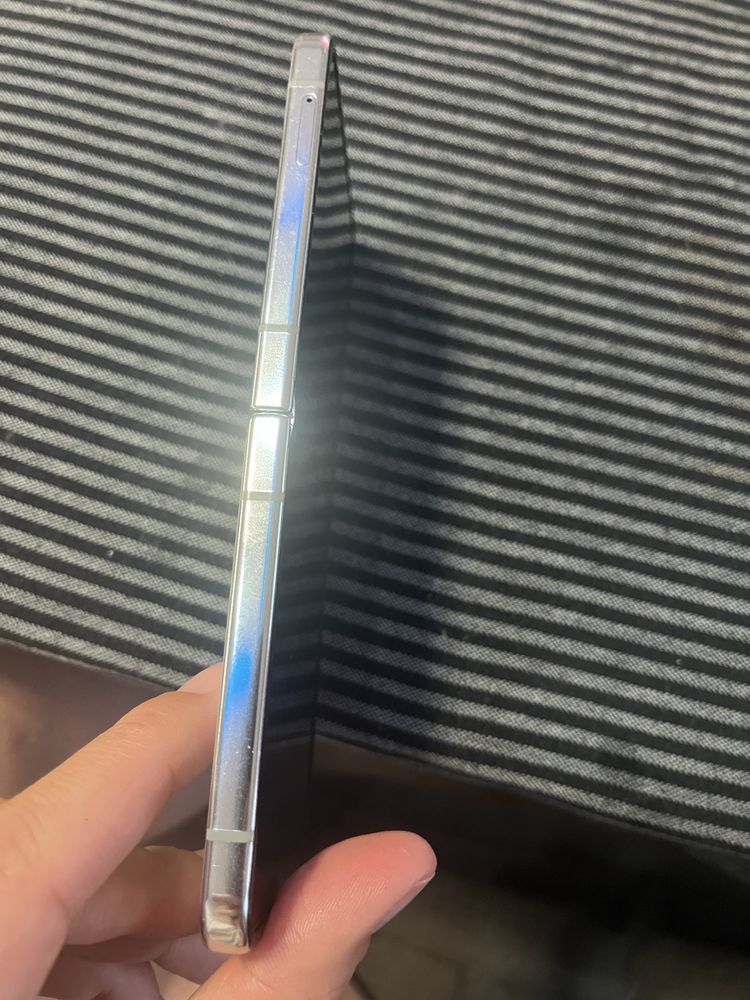 Samsung Z flip 5
