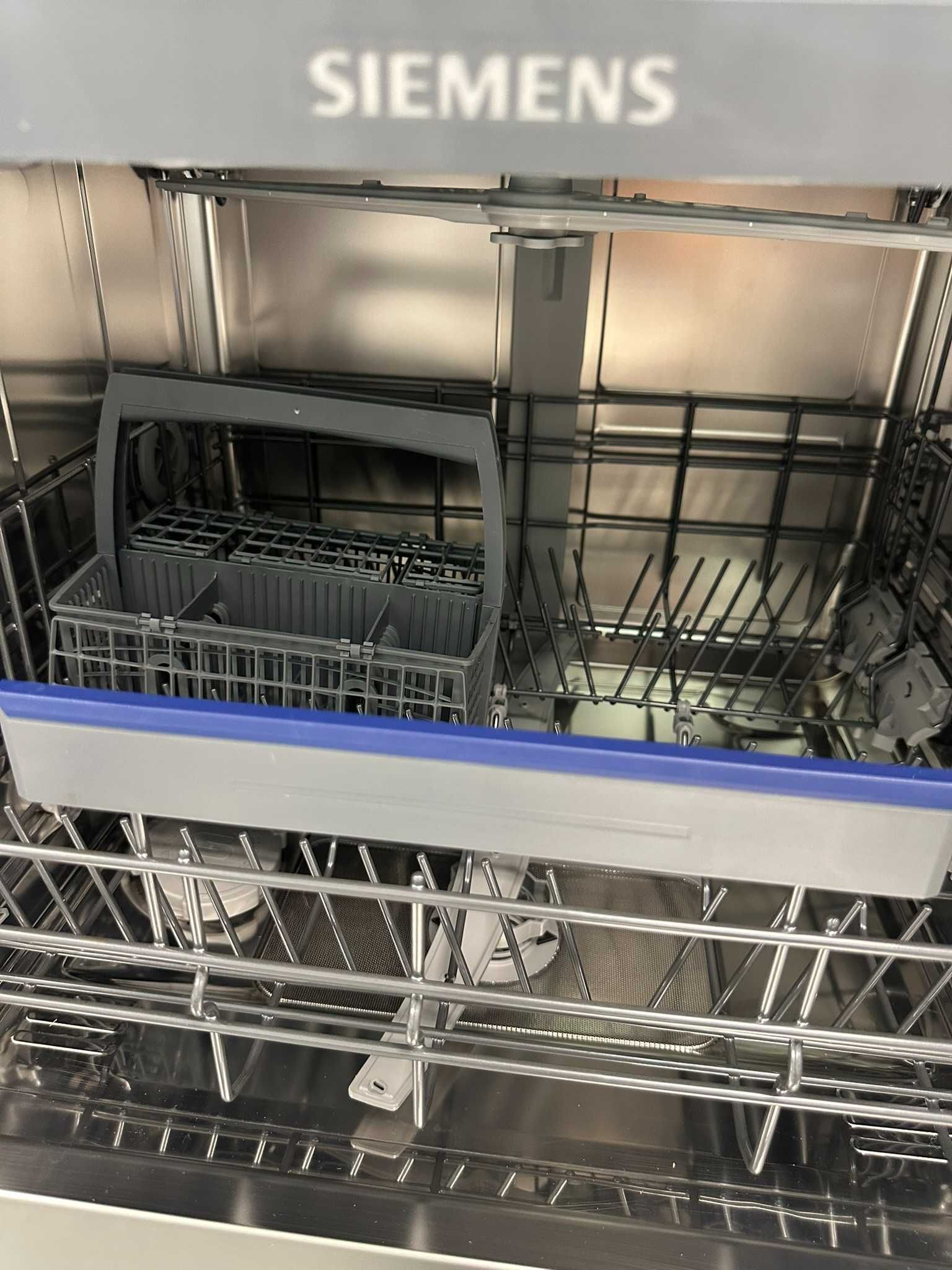 Siemens iQ300 Вградена съдомиялна 60 cm Inox