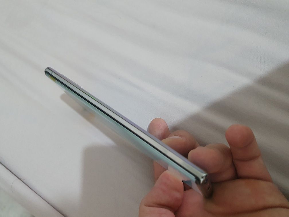 Samsung note 10 256/8 narxi 2300