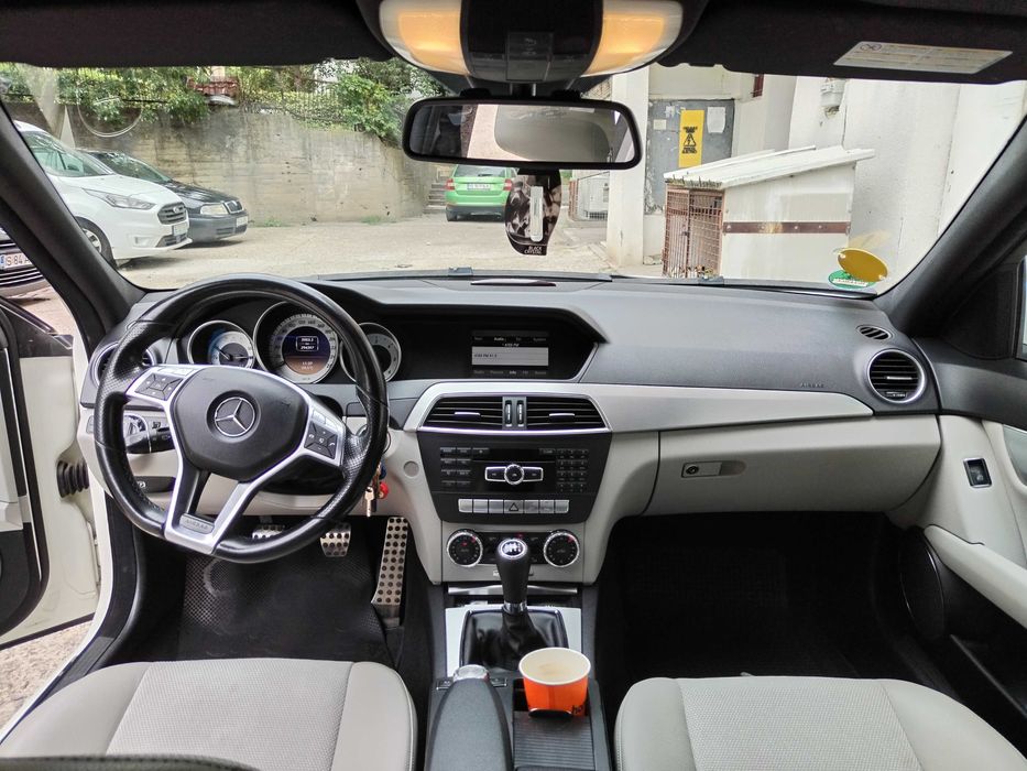 Mercedes Benz w204 c200