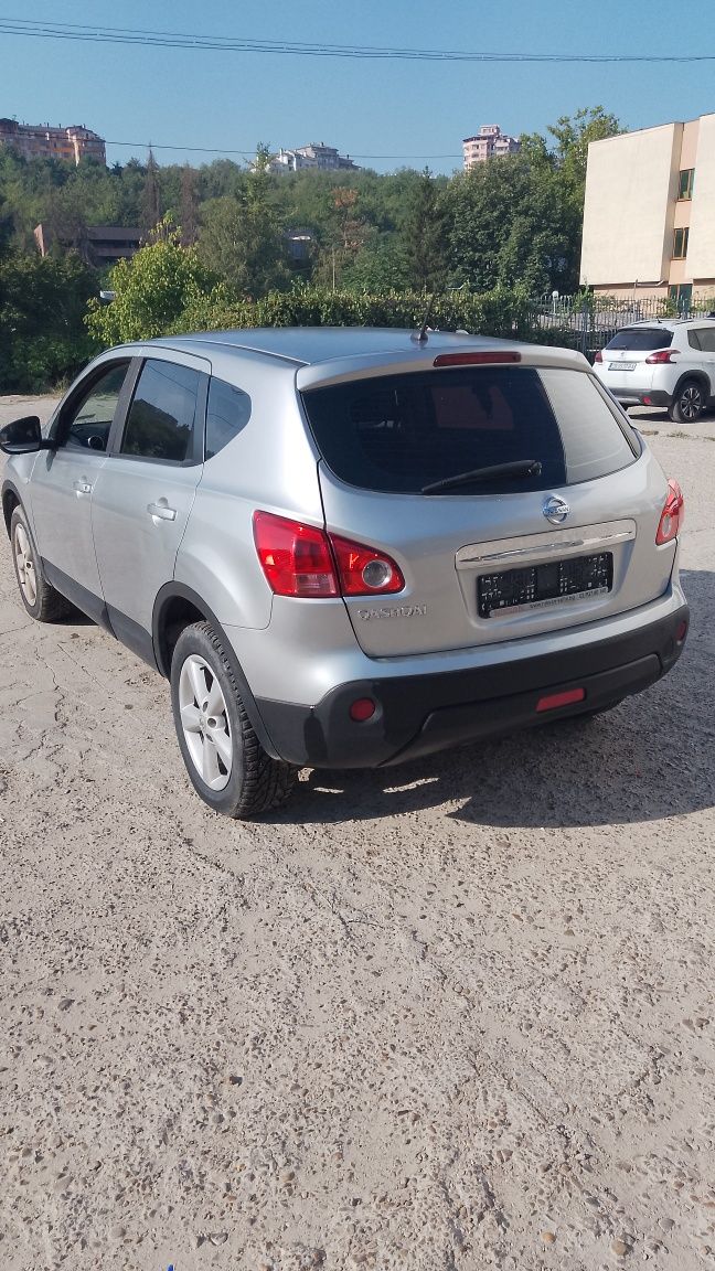 Nissan Qashqai на части